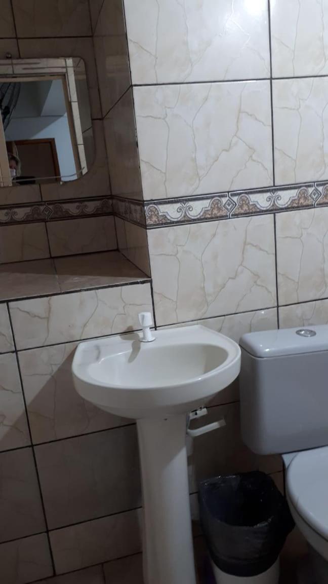 Hotel Embaixador De Curitiba Szoba fotó